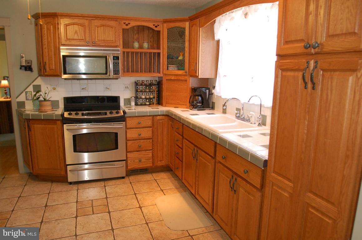 381 Frogtown Road Pequea, PA 17565 - Photo 8 of 31