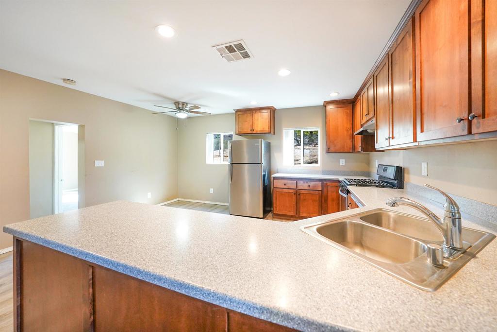 1698 Griffith Road Ramona, CA 92065 - Photo 11 of 41 Gallery Image 11