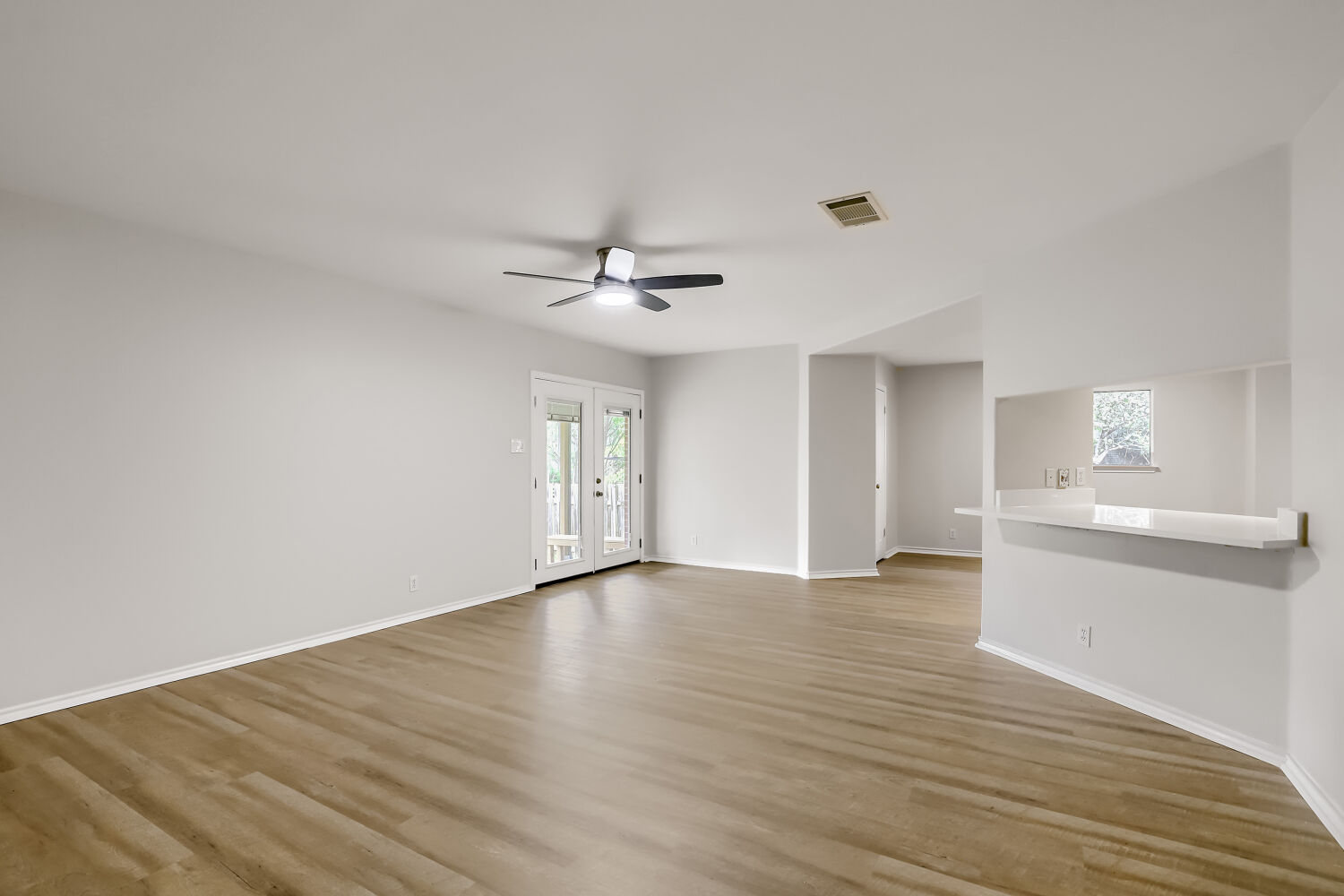 7411 Pusch Ridge Loop Austin, TX 78749 - Photo 14 of 29 a view of an empty room with a window