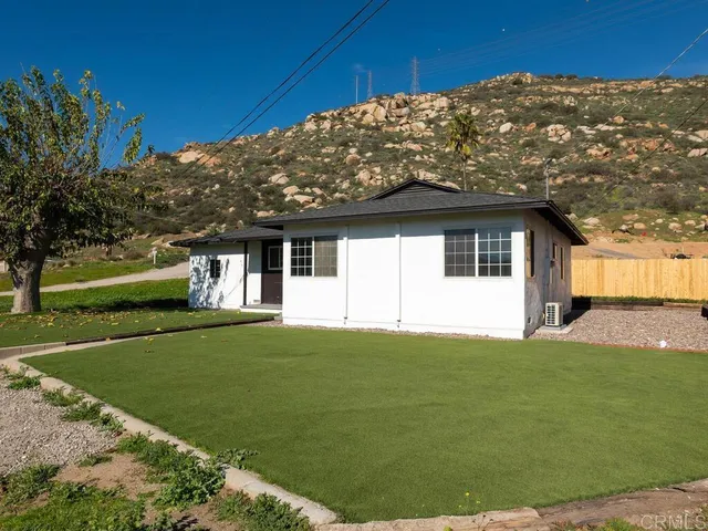 $779,900 | 13508 Willow Road, Lakeside, CA 92040