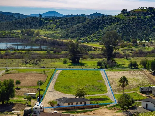 $779,900 | 13508 Willow Road, Lakeside, CA 92040