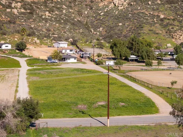 $779,900 | 13508 Willow Road, Lakeside, CA 92040