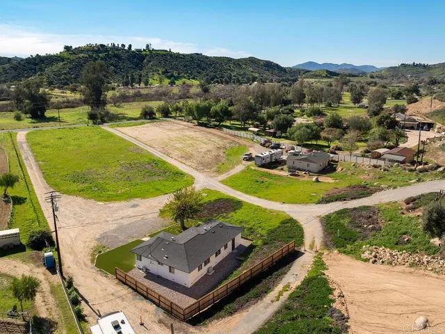 $779,900 | 13508 Willow Road, Lakeside, CA 92040