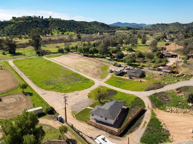 $779,900 | 13508 Willow Road, Lakeside, CA 92040