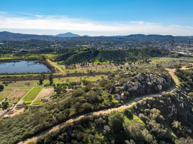 $779,900 | 13508 Willow Road, Lakeside, CA 92040