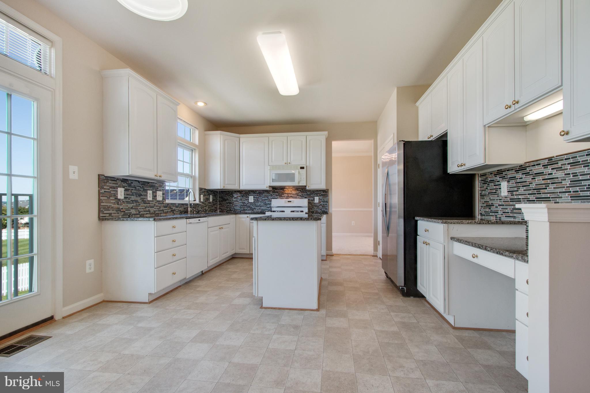 18410 Cornflower Road Boyds, MD 20841 - Photo 11 of 29 Kitchen
