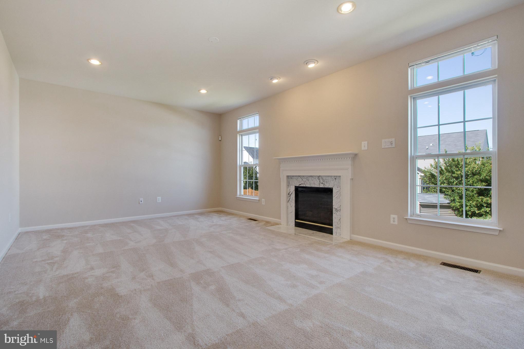18410 Cornflower Road Boyds, MD 20841 - Photo 9 of 29 Family Room