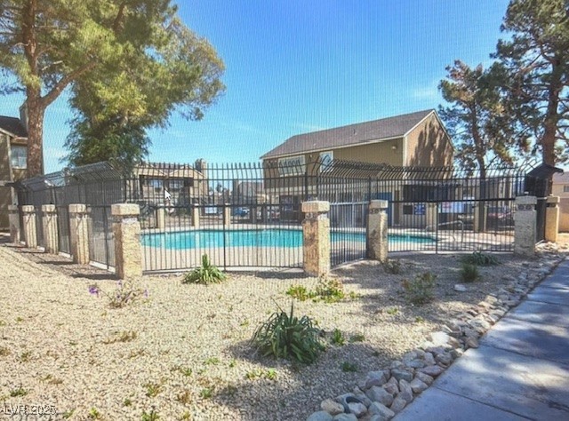 4720 Krissylouise Way, Unit B Las Vegas, NV 89121 - Photo 13 of 14 View of community pool