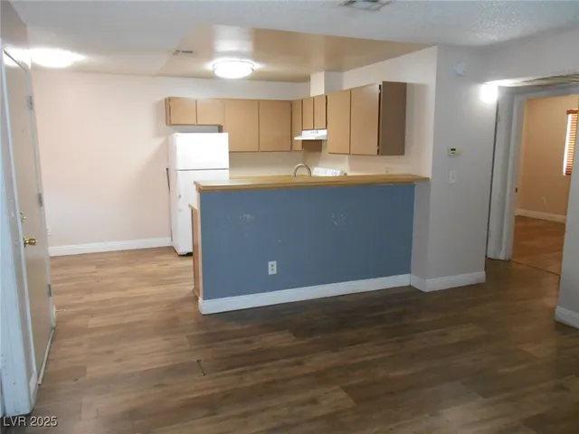 $900 | 4720 Krissylouise Way, Unit B, Las Vegas, NV 89121
