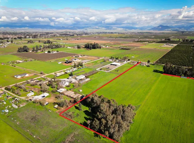 $1,600,000 | 2383 North Greenwood Avenue, Sanger, CA 93657