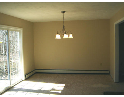 35 Lake George Road Wales, MA 01081 - Photo 4 of 8