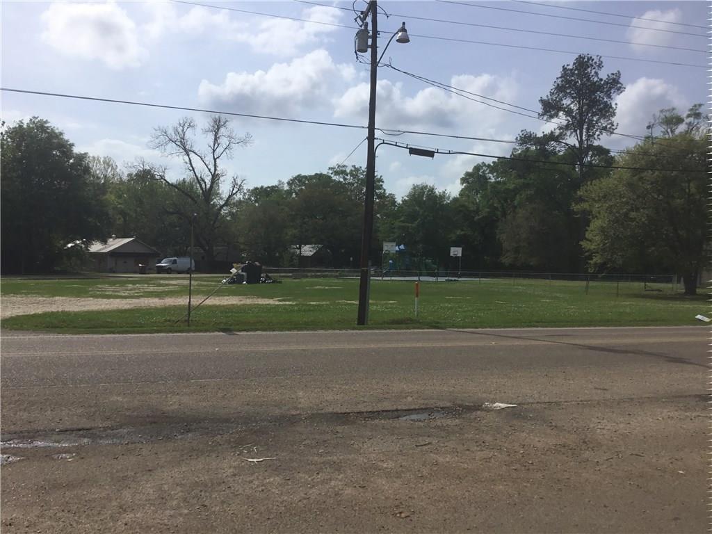 919 North Columbia Street Covington, LA 70433 - Photo 2 of 5