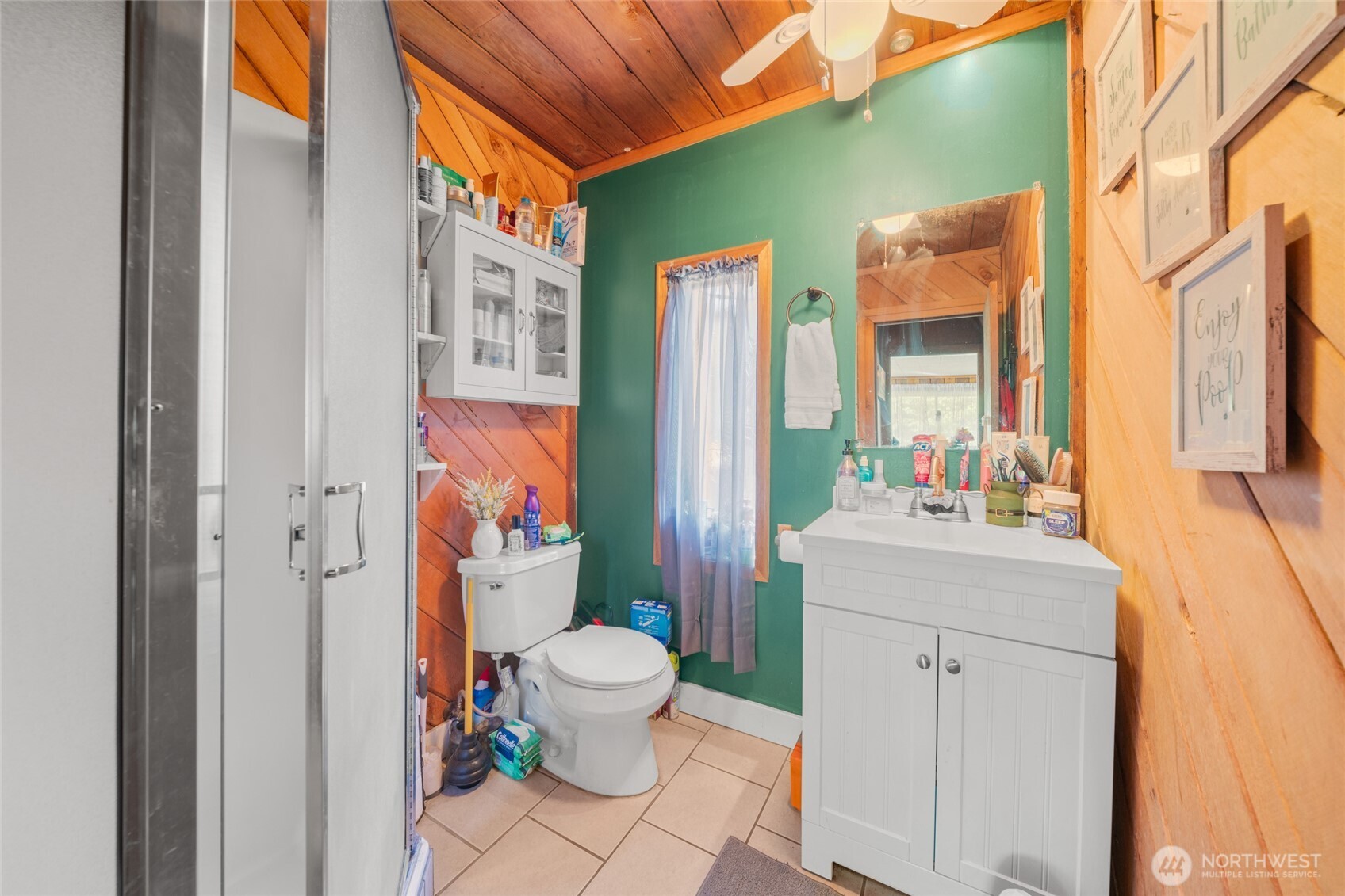 340 Arrowhead Road Ariel, WA 98603 - Photo 37 of 40 a bathroom with a sink toilet and shower