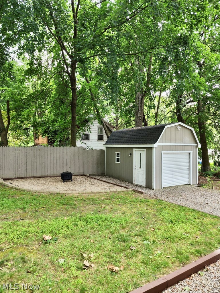 3202 East Waterloo Road Akron, OH 44312 - Photo 10 of 11