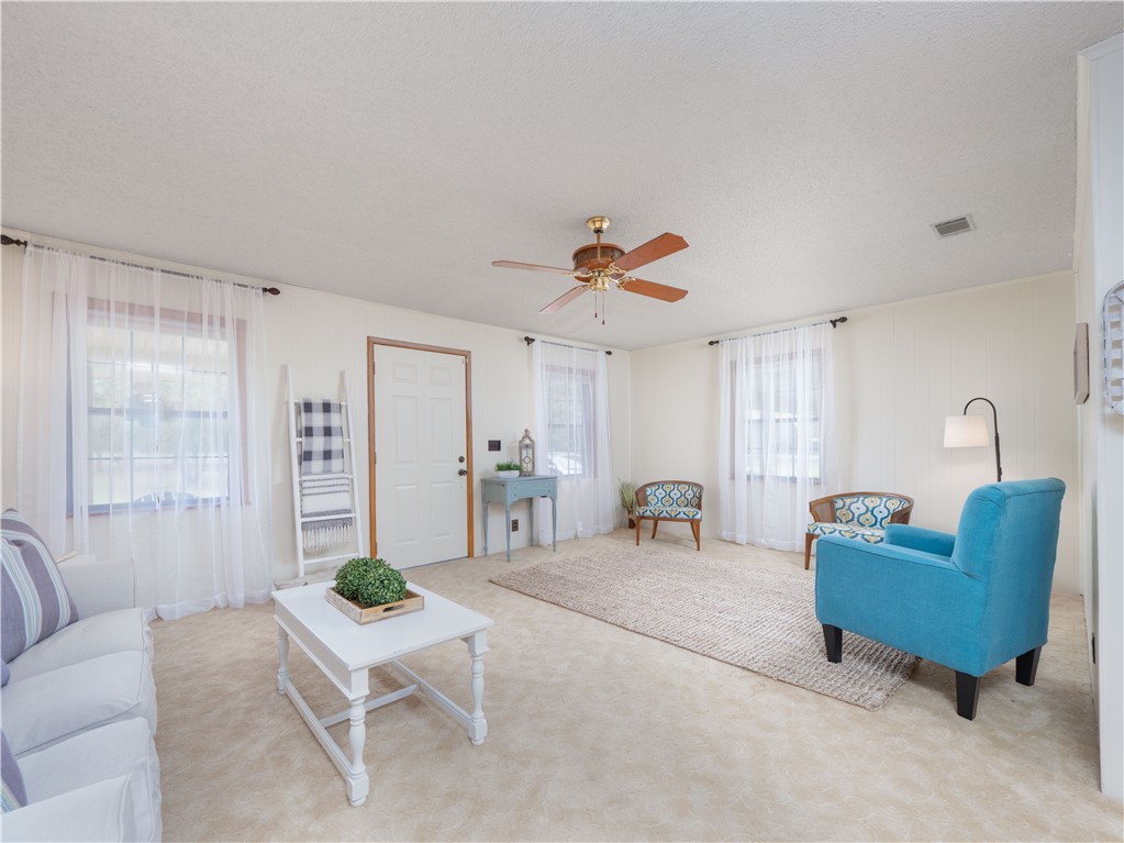 220 Arthur Knowles Road Folkston, GA 31537 - Photo 6 of 46 Living Room