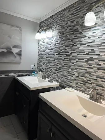 $683,400 | 3242 Salem Drive, Rochester Hills, MI 48306