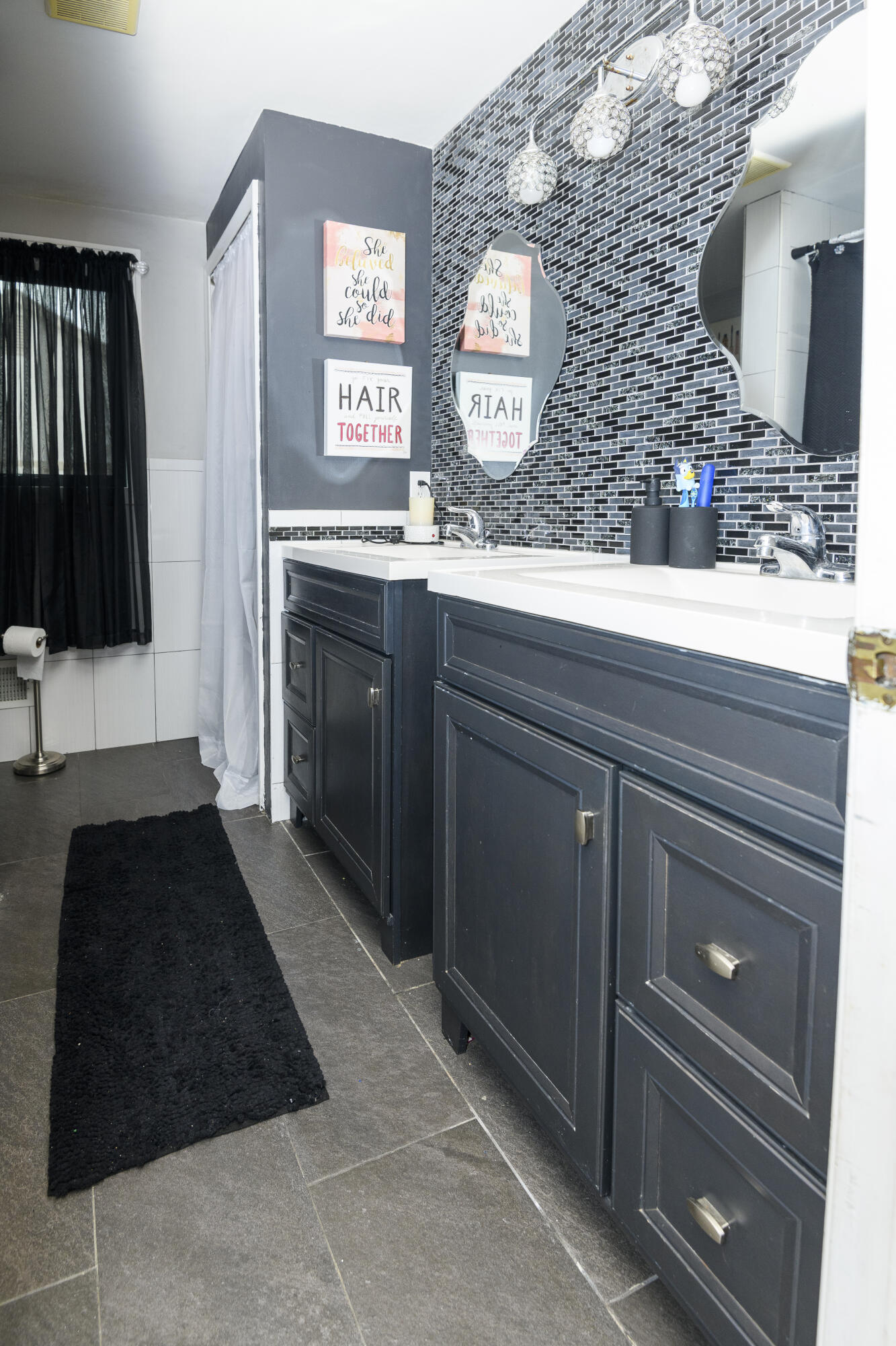 3242 Salem Drive Rochester Hills, MI 48306 - Photo 21 of 26 20260329_0040