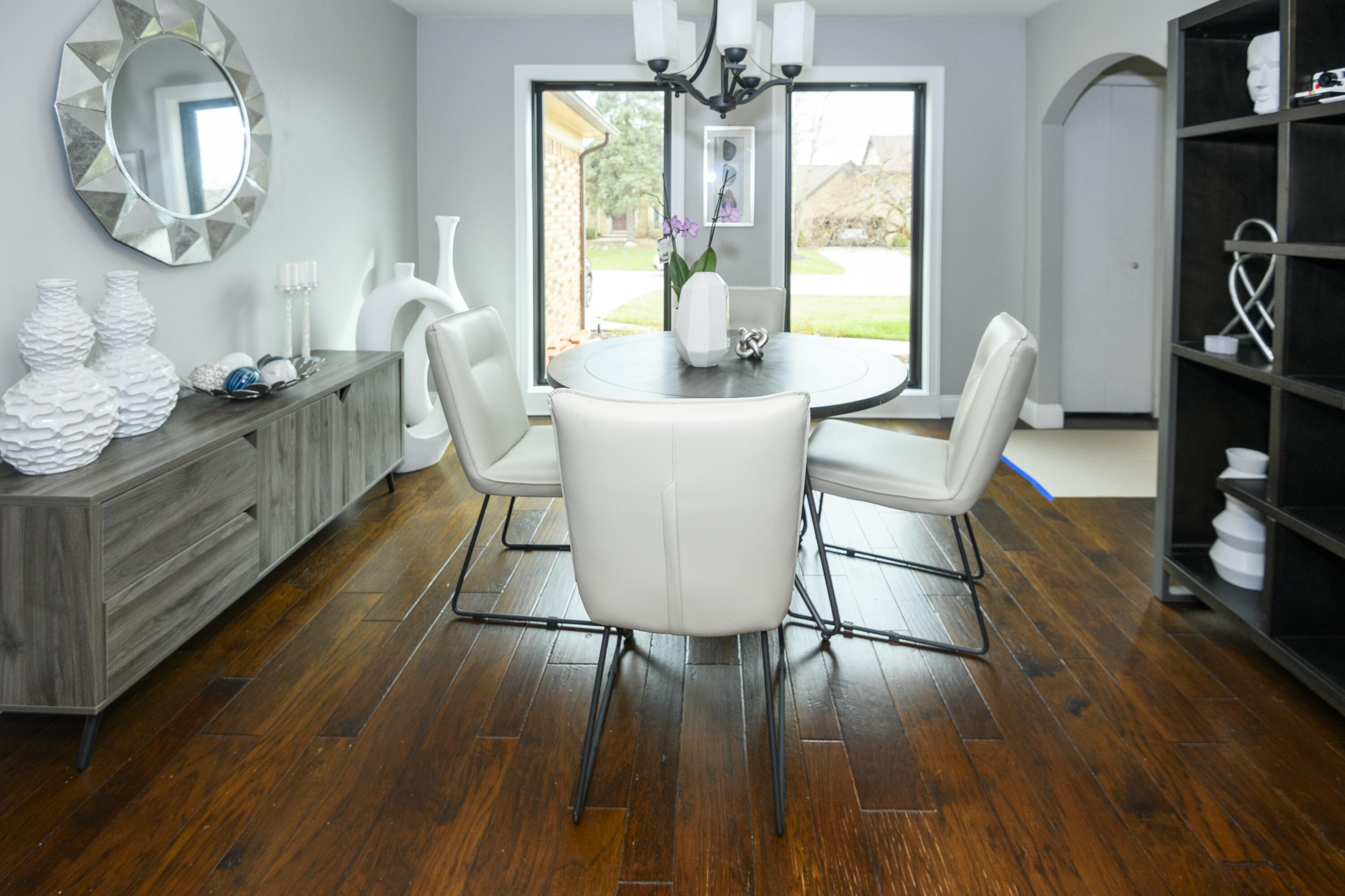 3242 Salem Drive Rochester Hills, MI 48306 - Photo 4 of 26 20260329_0003