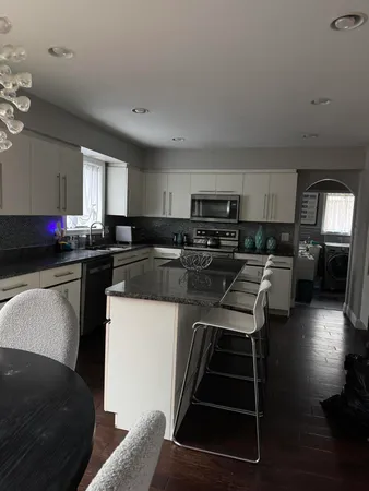 $683,400 | 3242 Salem Drive, Rochester Hills, MI 48306