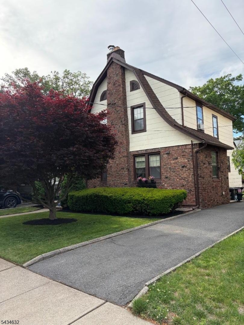 12 Ferncliff Road Bloomfield, NJ 07003 - Photo 3 of 49