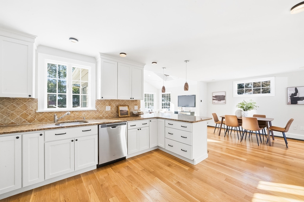 10 Trinity Road Winchester, MA 01890 - Photo 9 of 42