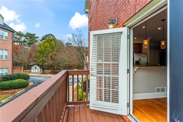 $525,000 | 3724 Ashford Creek Lane Northeast, Brookhaven, GA 30319