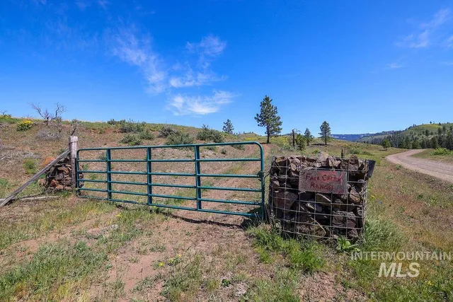 $625,000 | 255-ac Fall Creek Road, Council, ID 83612