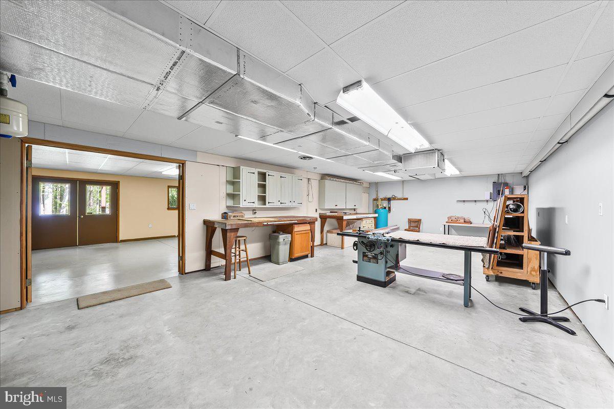 322 Buttonwood Road Landenberg, PA 19350 - Photo 38 of 60 Spacious workshop with natural light.