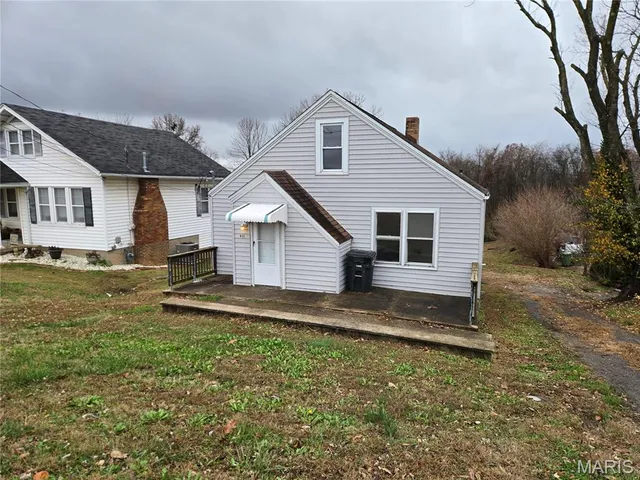 $75,000 | 911 Lehmen Drive, Chester, IL 62233