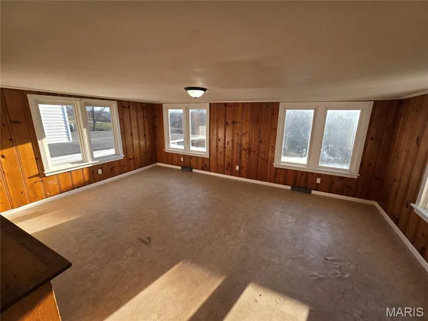 $82,000 | 911 Lehmen Drive, Chester, IL 62233