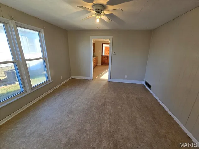 $75,000 | 911 Lehmen Drive, Chester, IL 62233