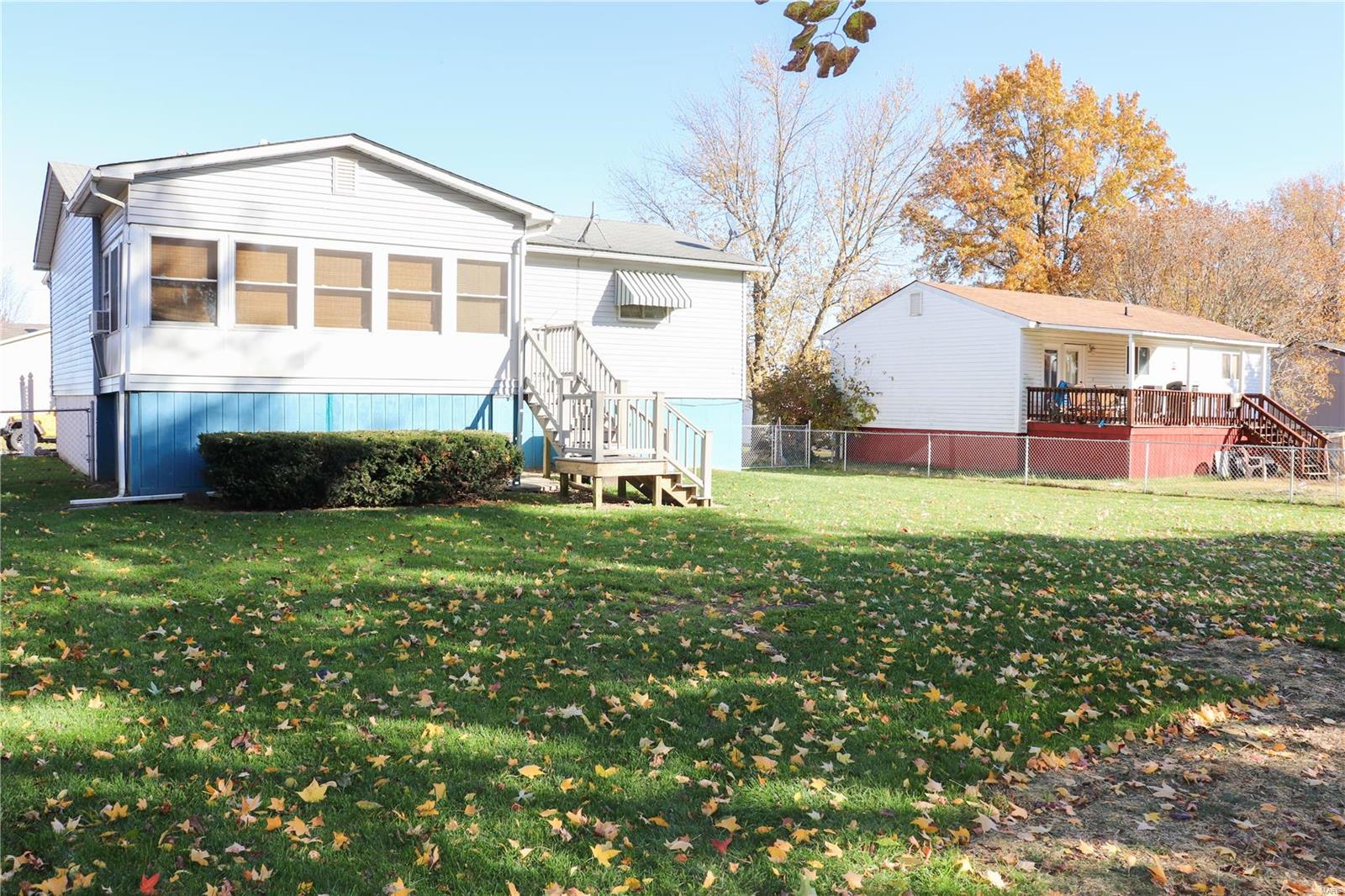 6008 Roach Road Godfrey, IL 62035 - Photo 5 of 24