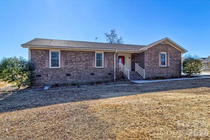 1139 Merribrook Lane Lancaster, SC 29720 - Photo 3 of 37 a front view of house with yard