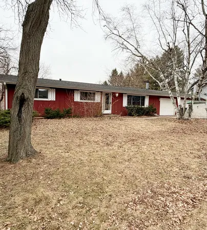 $293,550 | 1907 West Grandview Drive, McHenry, IL 60051