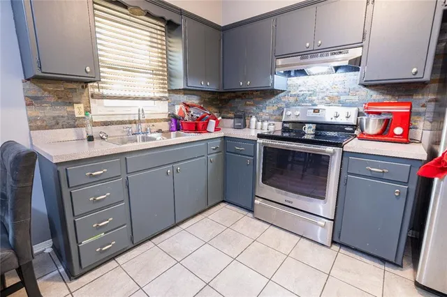 $160,000 | 11148 Spring Valley Road, Kansas City, MO 64134