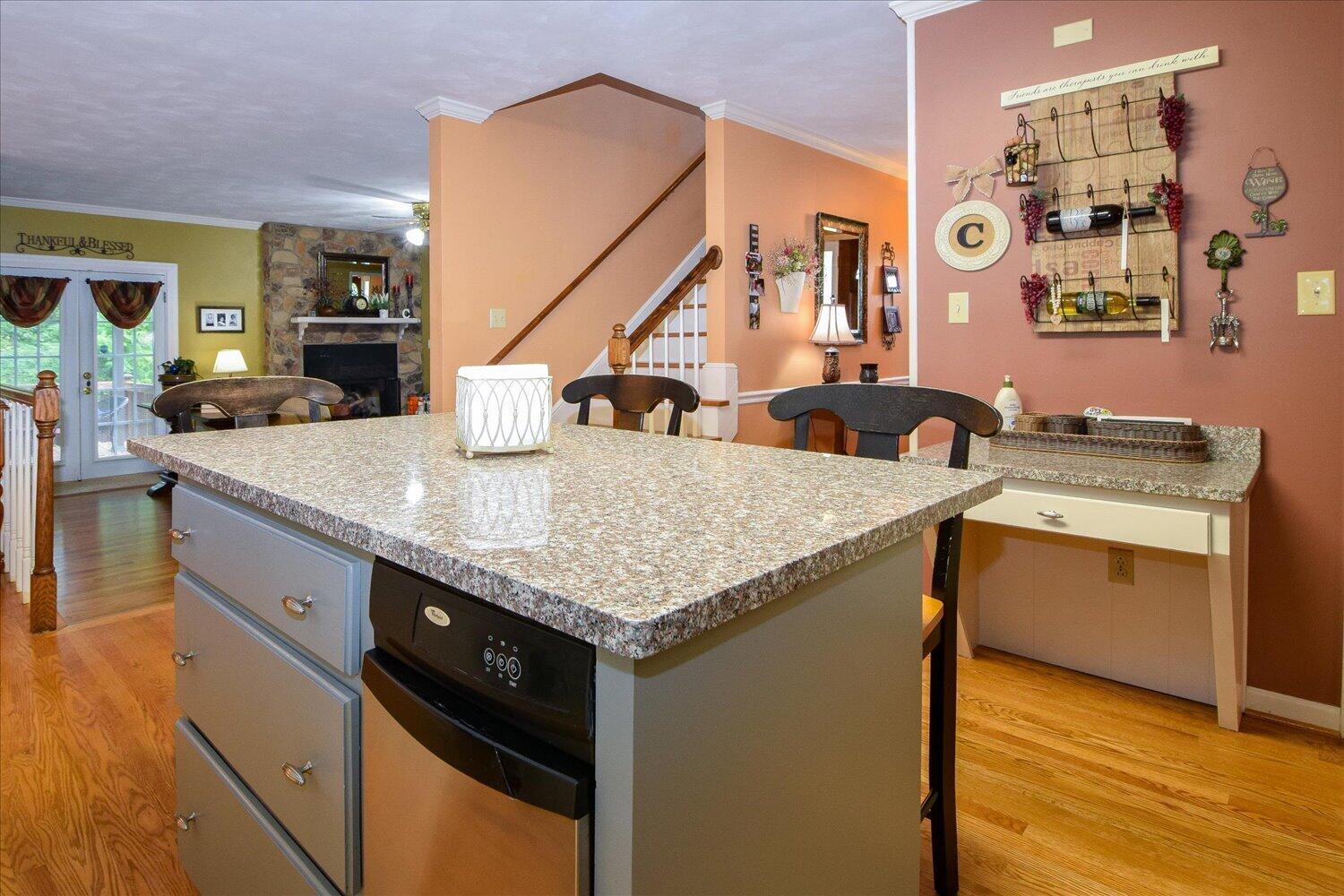5448 Highfields Road Roanoke, VA 24018 - Photo 14 of 41 14-5448 Highfields-14