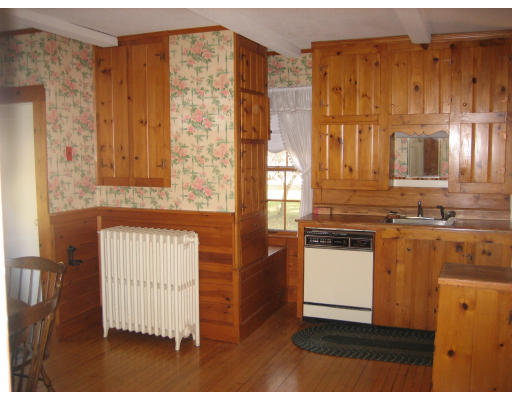 84 Hazen Road Shirley, MA 01464 - Photo 3 of 7