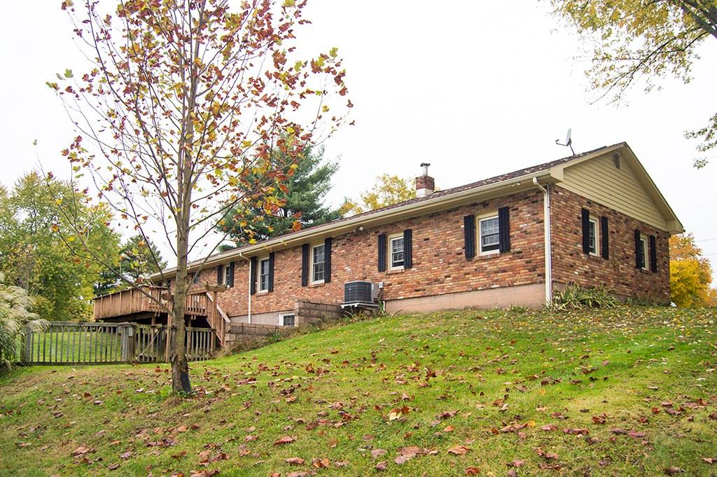 7911 West Georgetown Road Columbus, IN 47201 - Photo 12 of 14