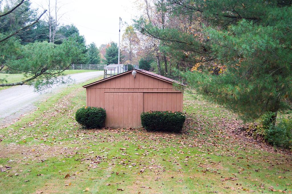 7911 West Georgetown Road Columbus, IN 47201 - Photo 14 of 14