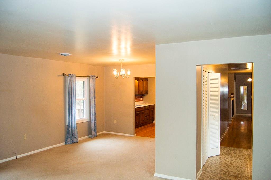 7911 West Georgetown Road Columbus, IN 47201 - Photo 4 of 14