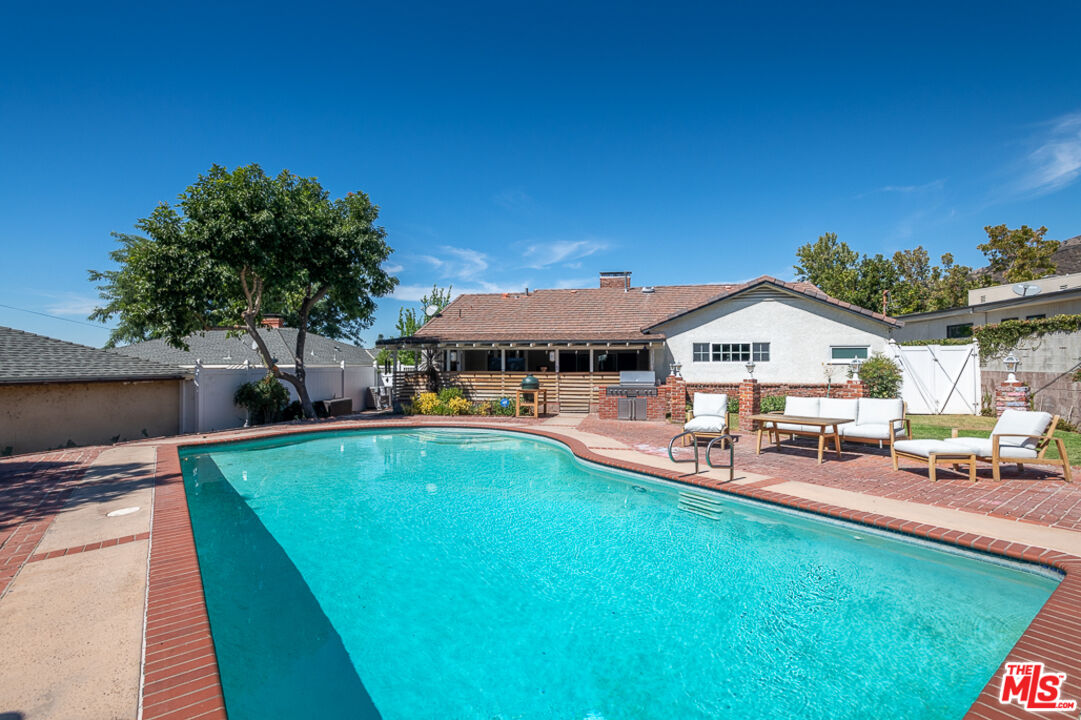 1012 Delaware Road Burbank, CA 91504 - Photo 42 of 53 Gallery Image 42