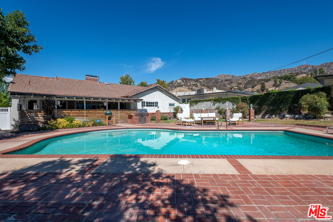 1012 Delaware Road Burbank, CA 91504 - Photo 44 of 53 Gallery Image 44