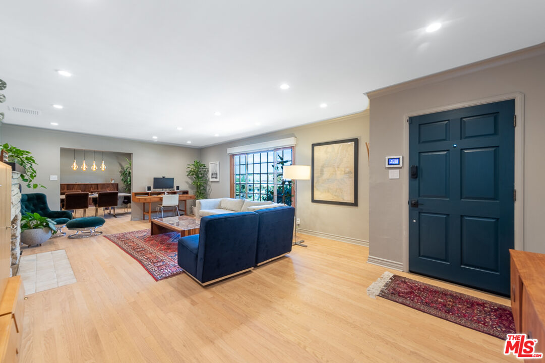 1012 Delaware Road Burbank, CA 91504 - Photo 5 of 53 Gallery Image 5
