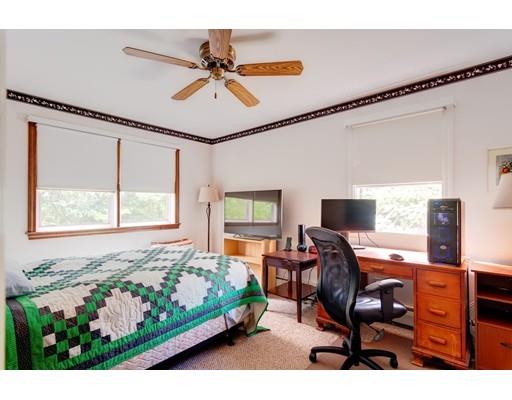 22 Farquhar Road Sturbridge, MA 01566 - Photo 7 of 28