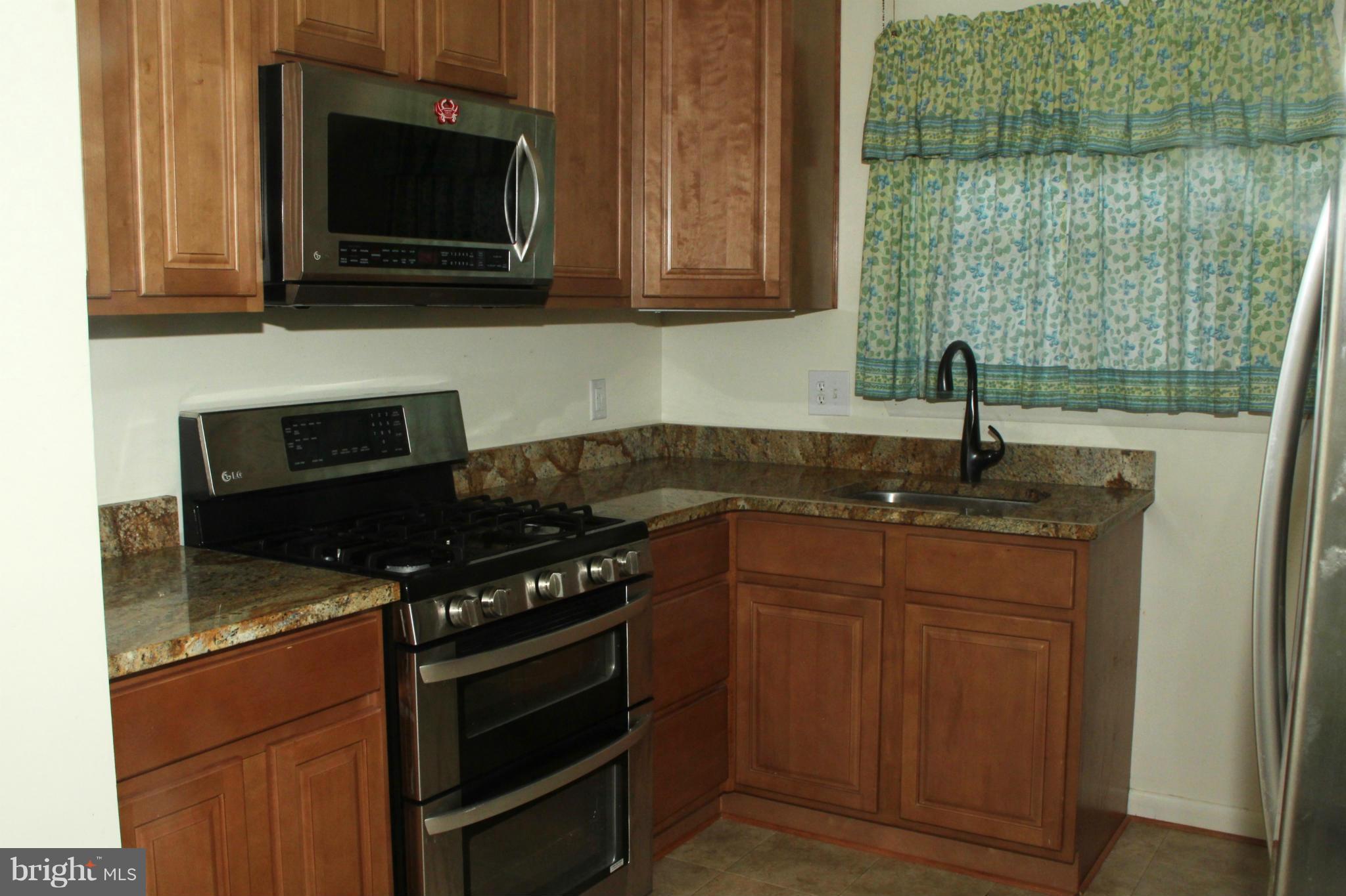8500 Jenkins Road Pasadena, MD 21122 - Photo 2 of 25 Kitchen