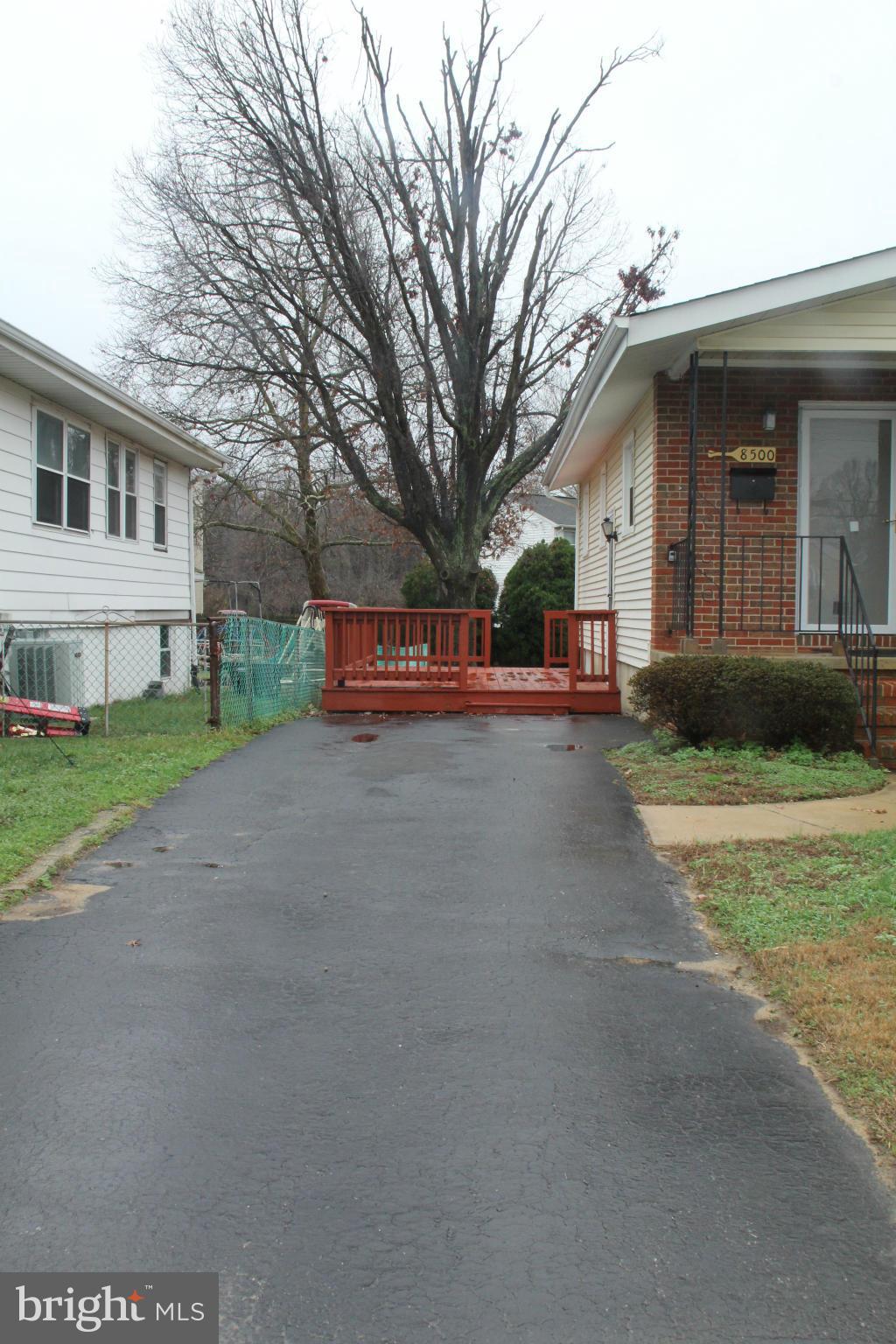 8500 Jenkins Road Pasadena, MD 21122 - Photo 22 of 25 Driveway