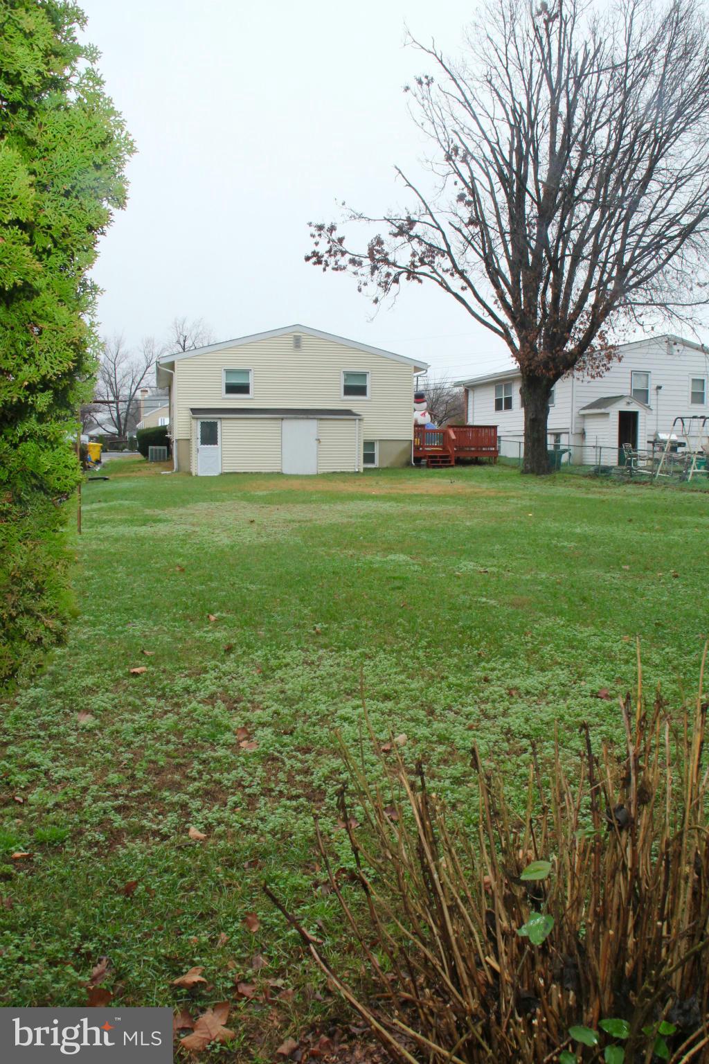 8500 Jenkins Road Pasadena, MD 21122 - Photo 24 of 25 Exterior (Rear)