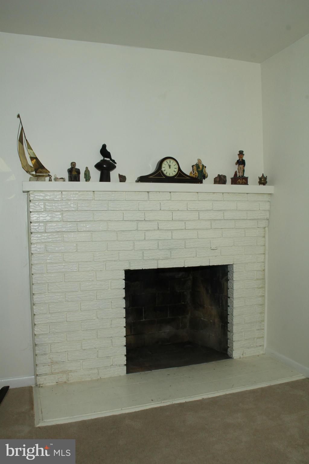 8500 Jenkins Road Pasadena, MD 21122 - Photo 5 of 25 Fireplace