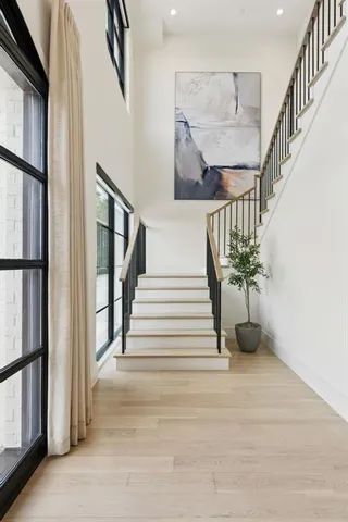 a view of entryway and hall