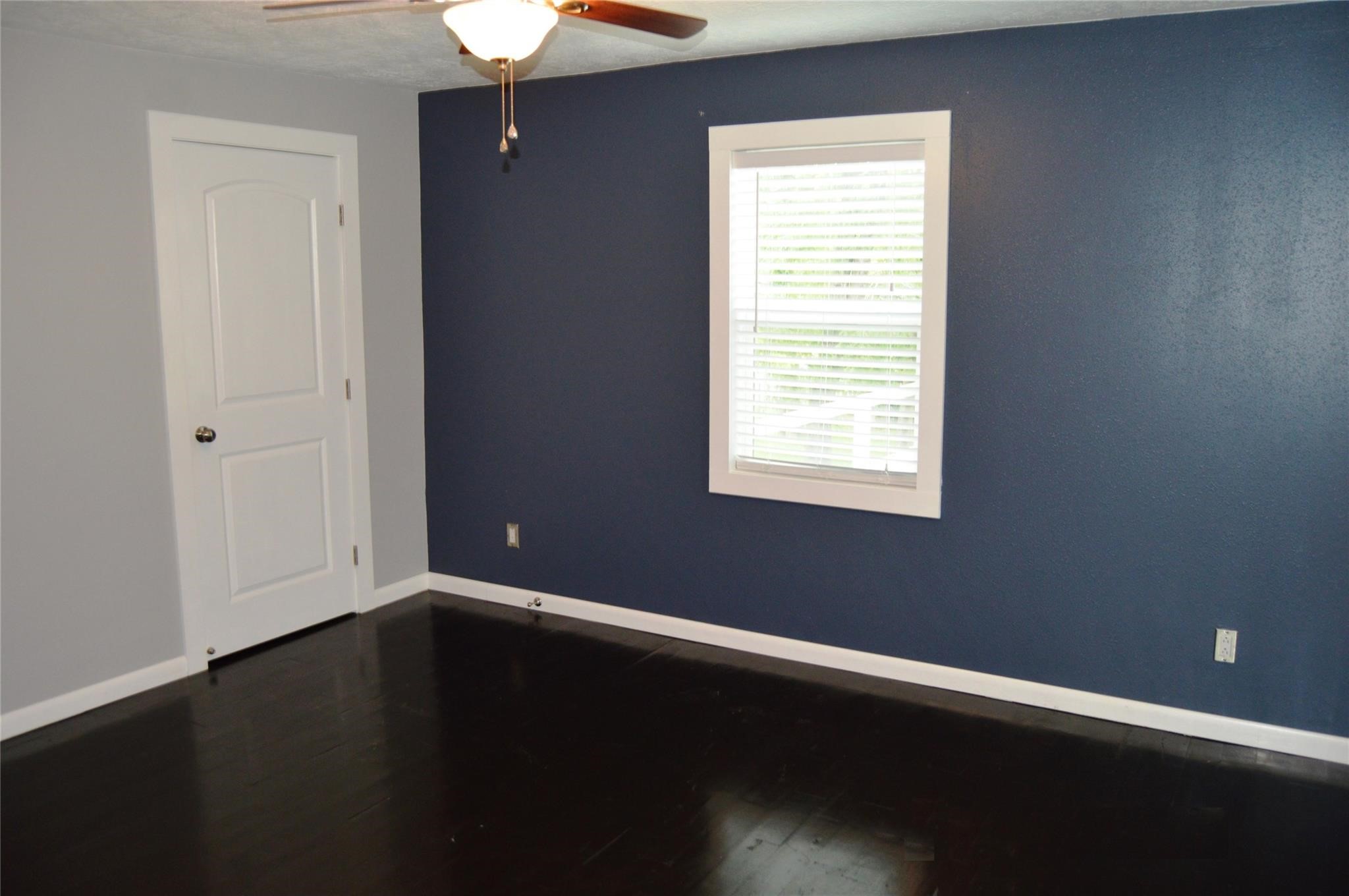 103 Elizabeth Street Cleveland, TX 77327 - Photo 6 of 9 Gallery Image 6